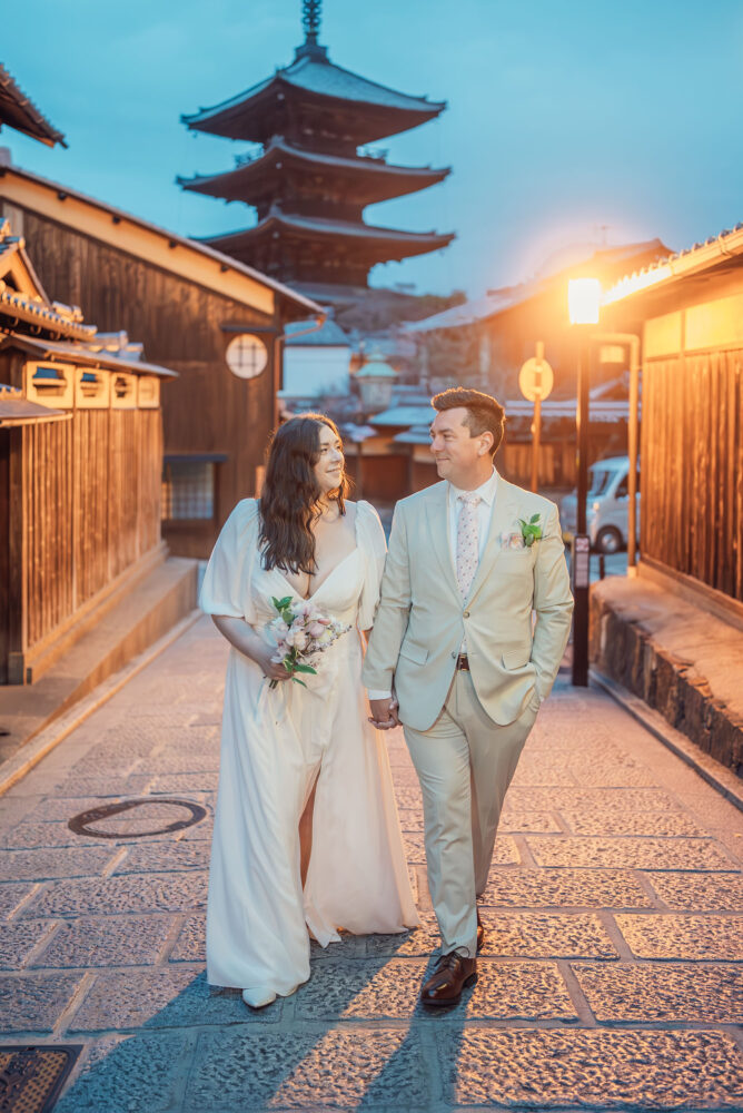 Romantic Pre Wedding Walk Through Higashiyama with Yasaka Pagoda at Sunrise